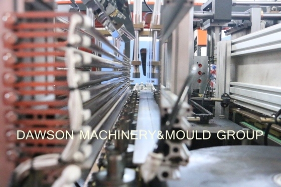 Bouteille en plastique semi-automatique de pot faisant la machine de soufflage de corps creux d'animal familier de machines