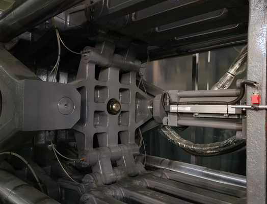 Chef de file de l'industrie Machine de moulage par injection efficace pour les contenants de pesticides en PET