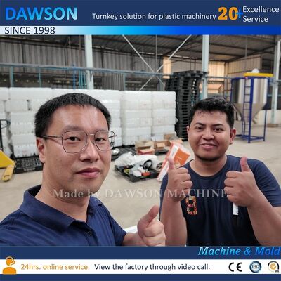 Machine de moulage par extrusion-soufflage entièrement automatique de bidons en plastique de 20 litres, force de serrage de 270 kilonewtons, plateau de moule de 660 millimètres